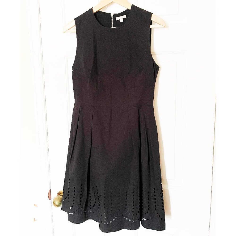 Gap Black Cotton Blend Sleeveless Fit and Flare Dress with laser-cut detail EUC